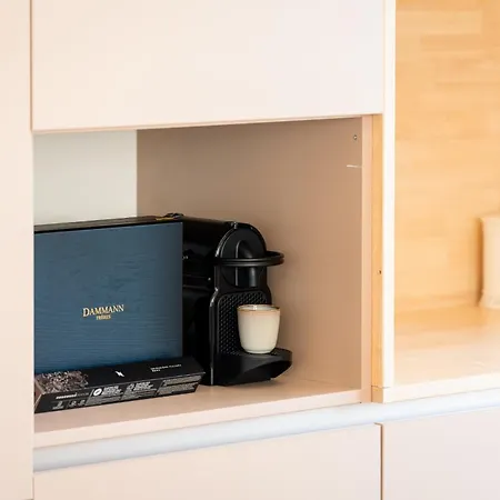 Azura Family Jet Pool Near