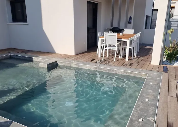 Azura Family Jet Pool Near Βίλα *